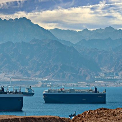 Rinnovabili • Bab el-Mandeb Strait: Houthi threats divert tankers