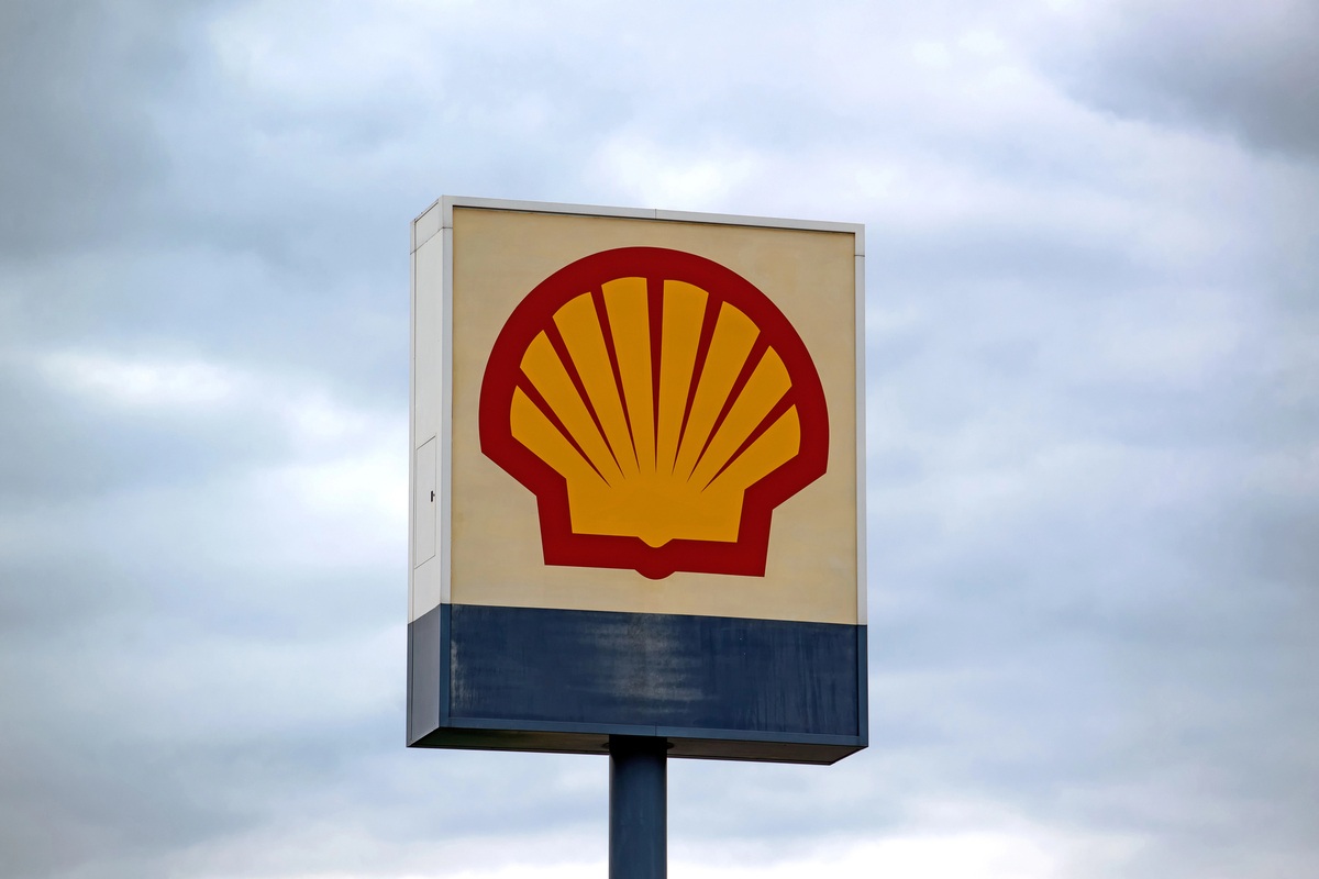 Big Oil profits could reach $53 billion in Q3 2026 as the Iran war drives crude prices up by over 50% and boosts refining margins.